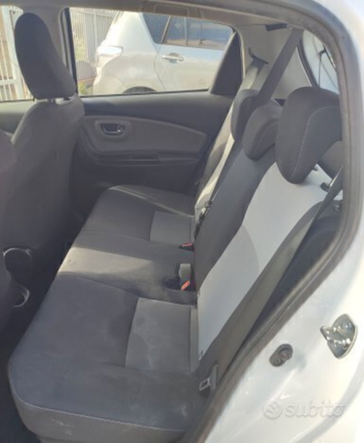 Toyota Yaris 1.5 Hybrid 5 porte Active (7)