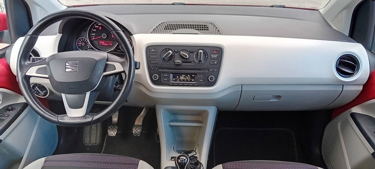 SEAT Mii 1.0 68 CV 5 porte Reference Ecofuel (9)