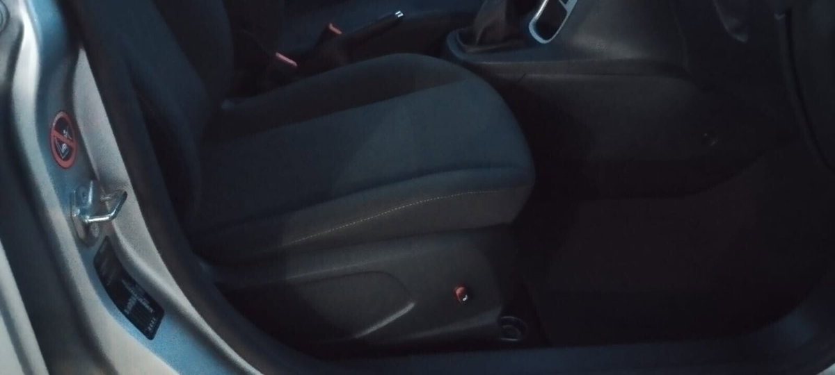 Ford Fiesta 1.2 82 CV 5 porte Titanium (20)