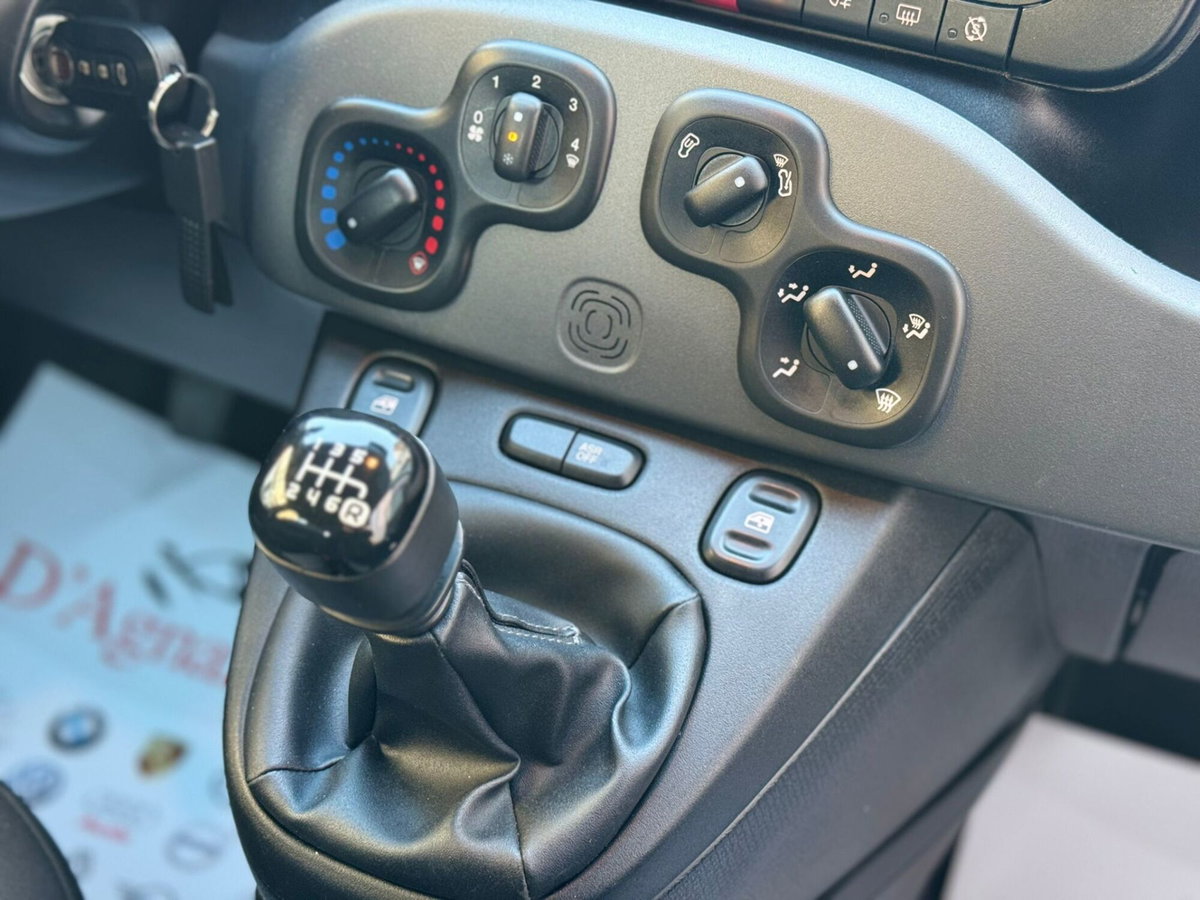 Fiat Panda 1.0 FireFly S&S Hybrid City Life (12)