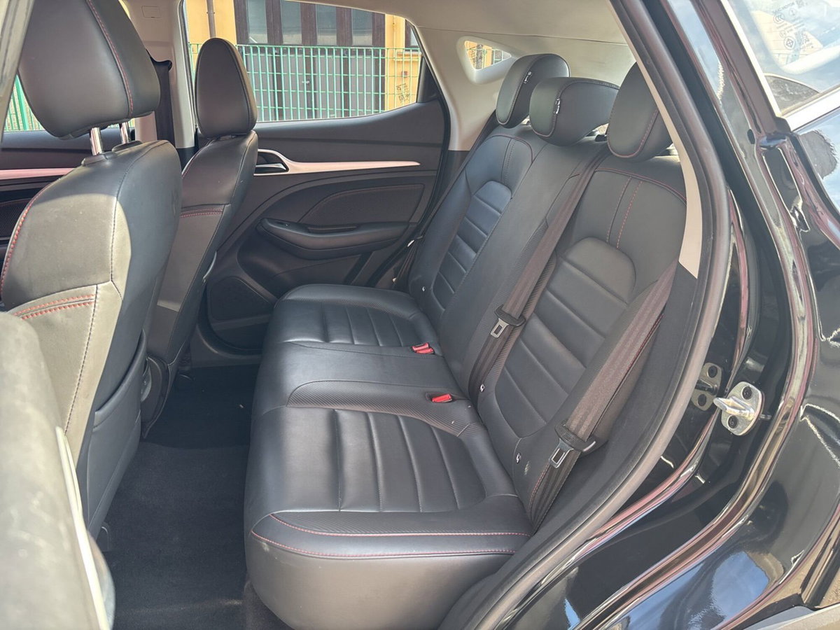 Mg ZS ZS 1.5 Luxury (11)