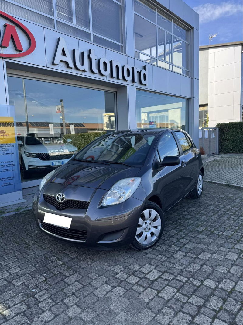 Toyota Yaris 1.0 5 porte