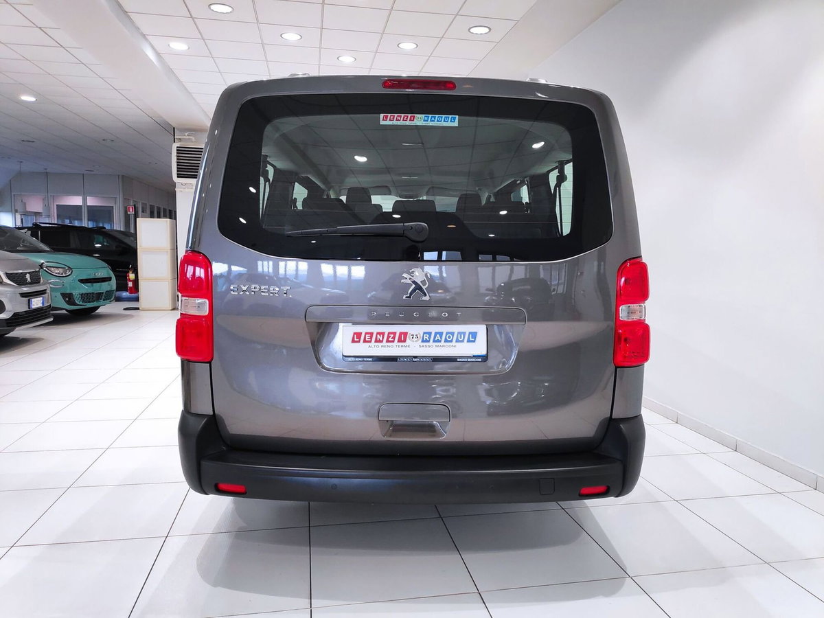 Peugeot Traveller BlueHDi 150 S&S Long Allure (17)