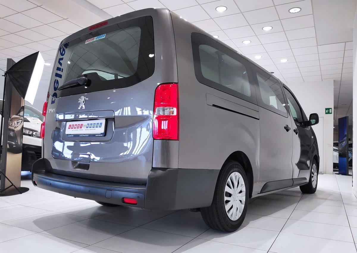 Peugeot Traveller BlueHDi 150 S&S Long Allure (18)