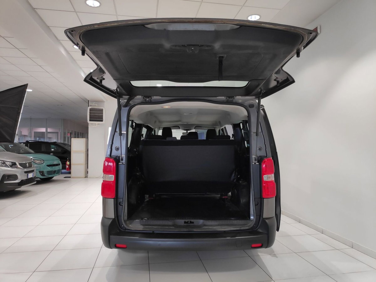 Peugeot Traveller BlueHDi 150 S&S Long Allure (8)