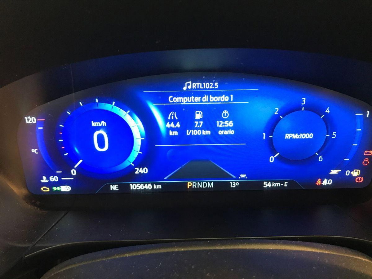 Ford Kuga 1.5 EcoBlue 120 CV aut. 2WD ST-Line X Design (8)