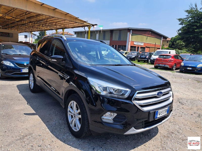 Ford Kuga 1.5 TDCI 120 CV S&S 2WD Powershift Titanium