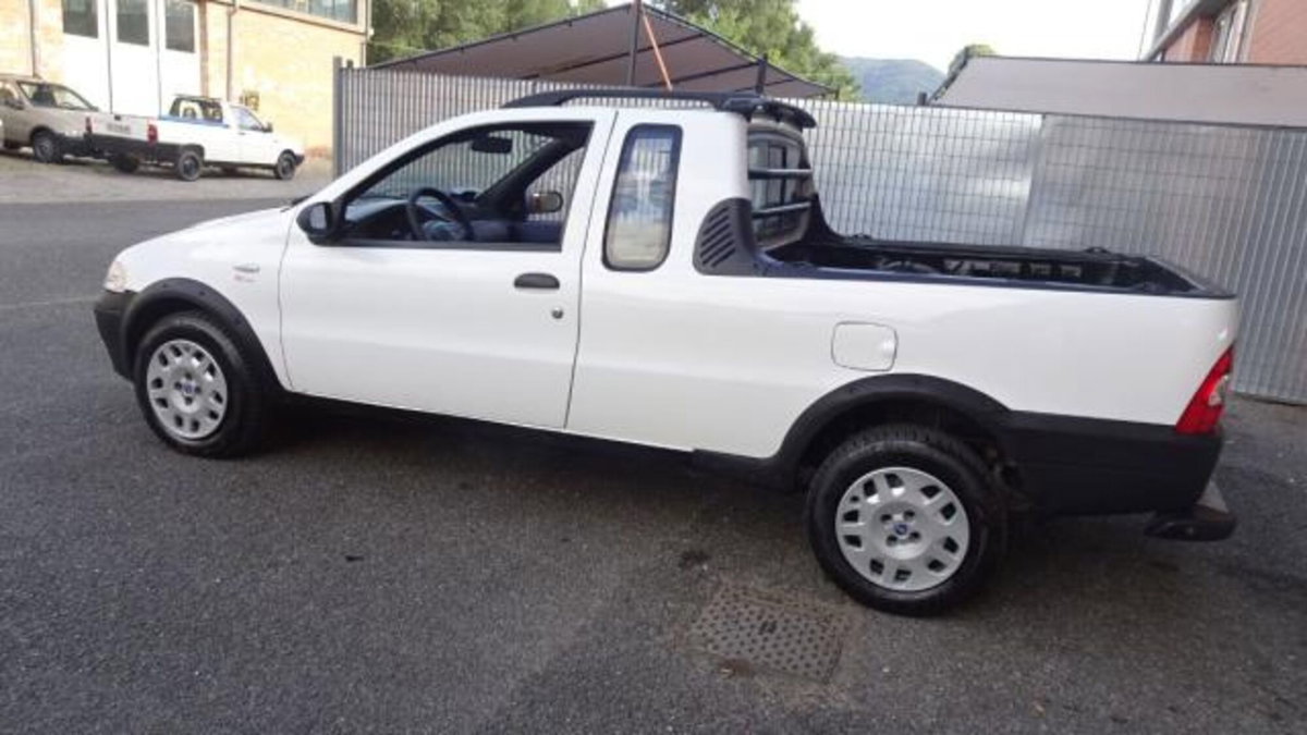 Fiat Strada 1.9 diesel Pick-up (12)
