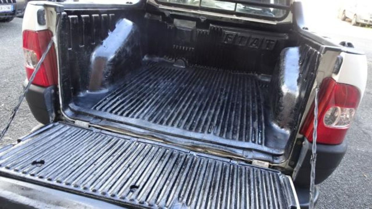 Fiat Strada 1.9 diesel Pick-up (15)