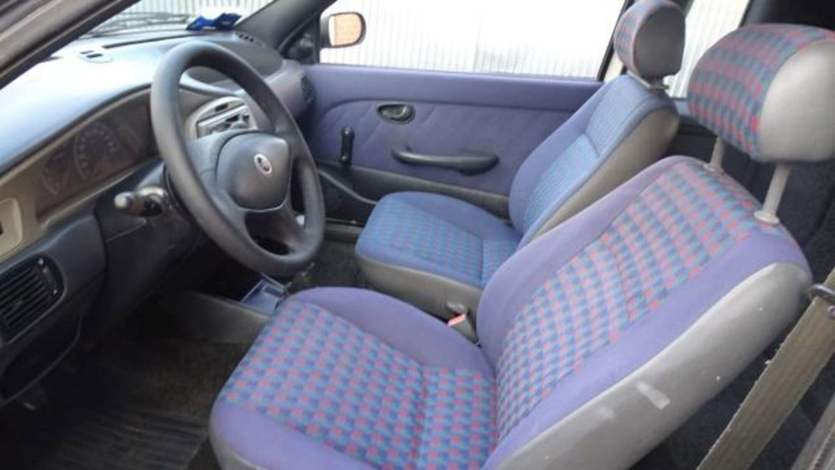 Fiat Strada 1.9 diesel Pick-up (20)