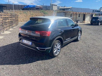 Volkswagen T-Roc 1.0 tsi Style 115cv (4)