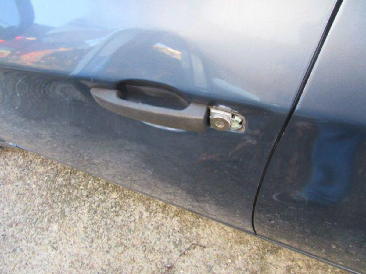 Subaru Impreza 1.5R PW (6)