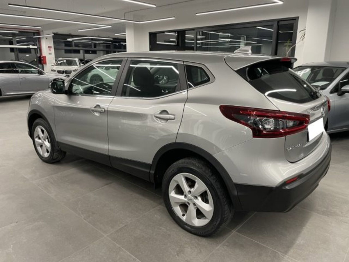 Nissan Qashqai 1.5 dCi 115 CV DCT Business (9)