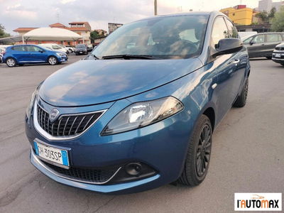 Lancia Ypsilon 1.0 FireFly 5 porte S&S Hybrid Silver Plus usata