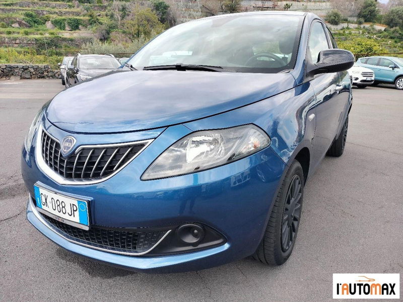 Lancia Ypsilon 1.0 FireFly 5 porte S&S Hybrid Silver Plus