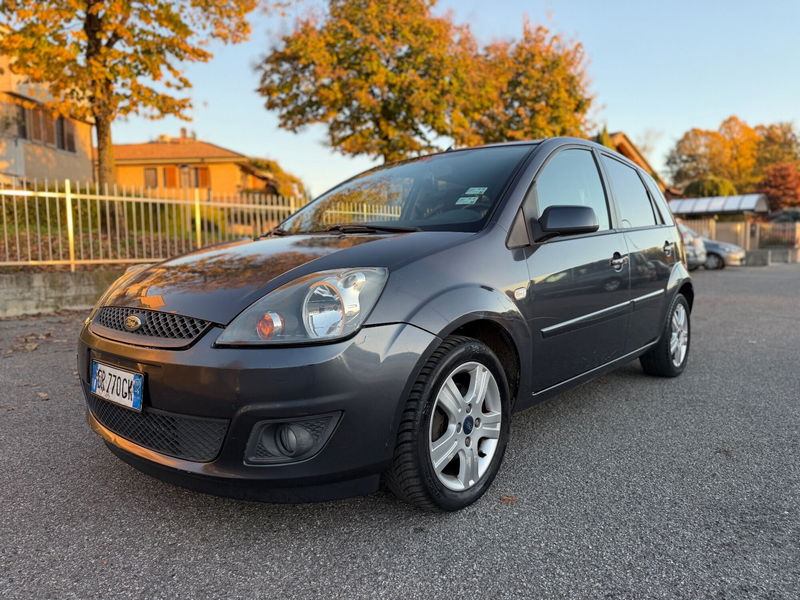 Ford Fiesta 1.2 16V 5p. Ghia