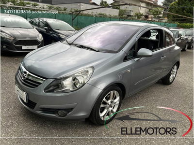 Opel Corsa 1.4 16V 3 porte aut. Sport usata