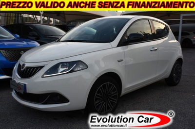 Lancia Ypsilon 1.0 FireFly 5 porte S&S Hybrid Gold Plus usata
