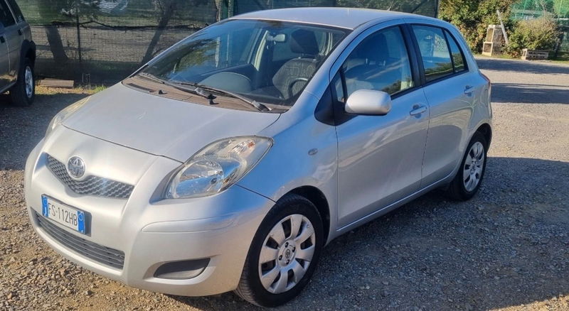 Toyota Yaris 1.0 5 porte Sol