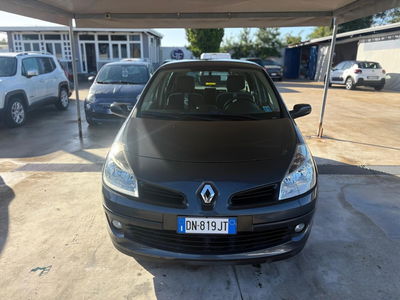 Renault Clio Storia 1.2 16V 5 porte Confort usata