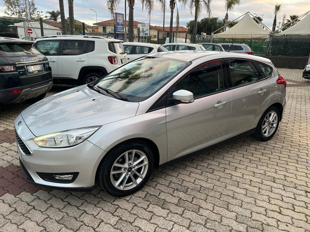 Ford Focus 1.5 TDCi 120 CV Start&Stop Titanium (3)
