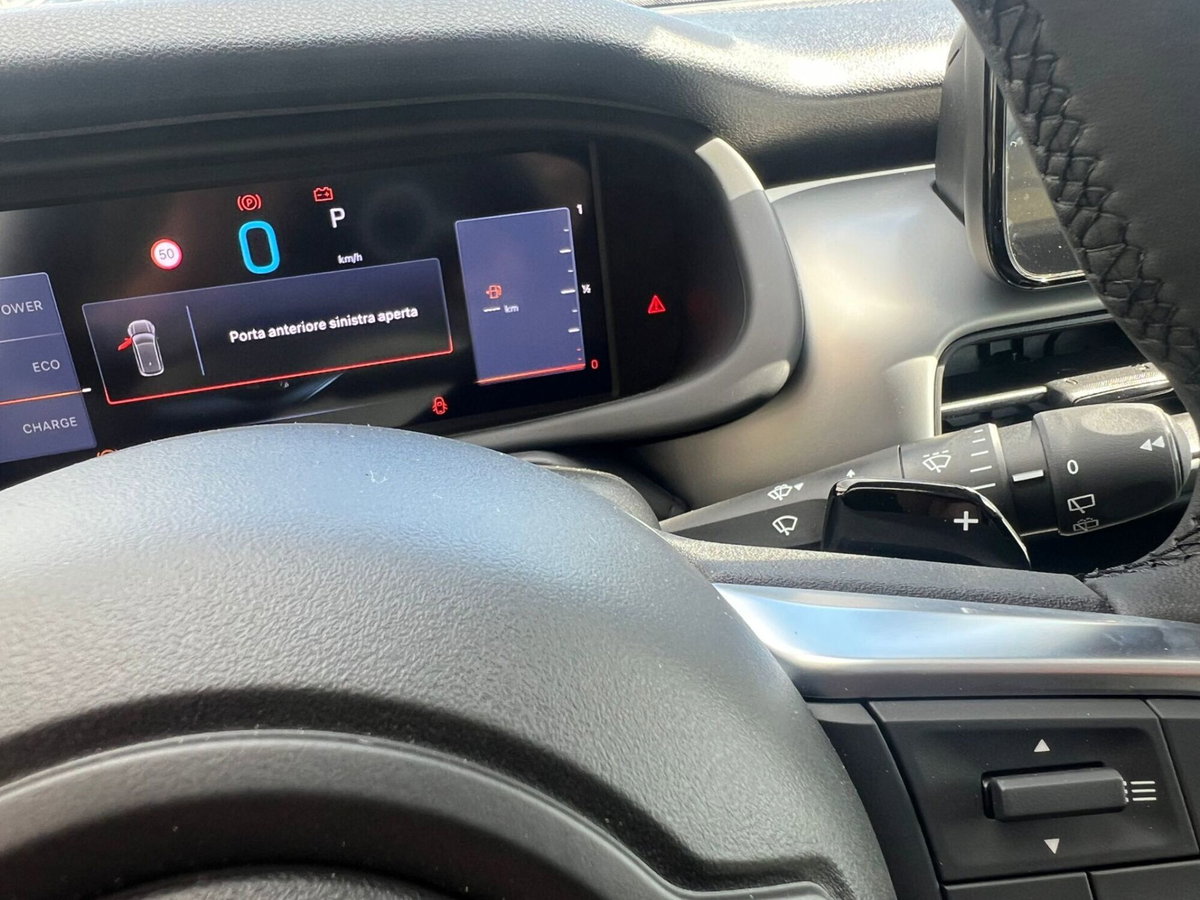 Jeep Avenger 1.2 turbo Summit fwd 100cv (15)