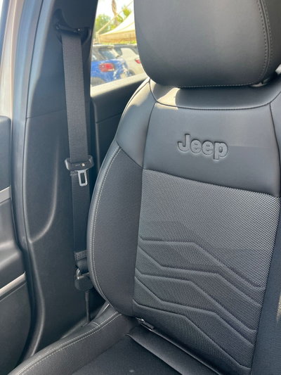 Jeep Avenger 1.2 turbo Summit fwd 100cv (16)