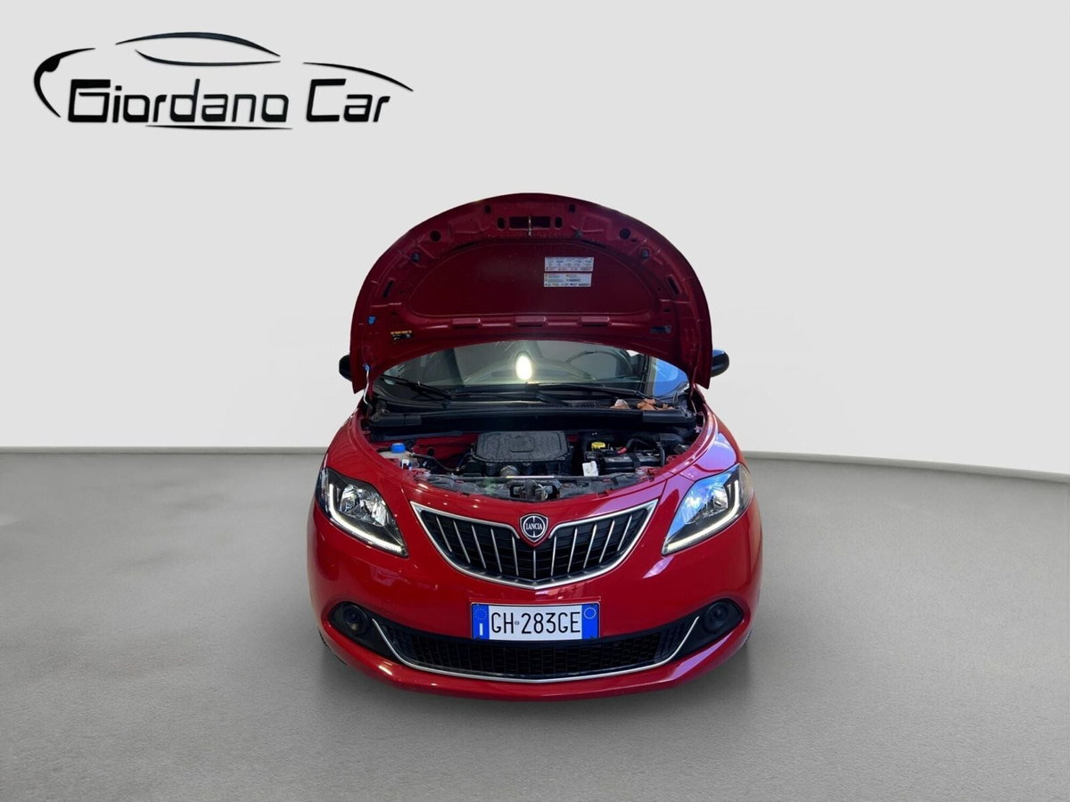 Lancia Ypsilon 1.0 FireFly 5 porte S&S Hybrid Ecochic Silver (4)