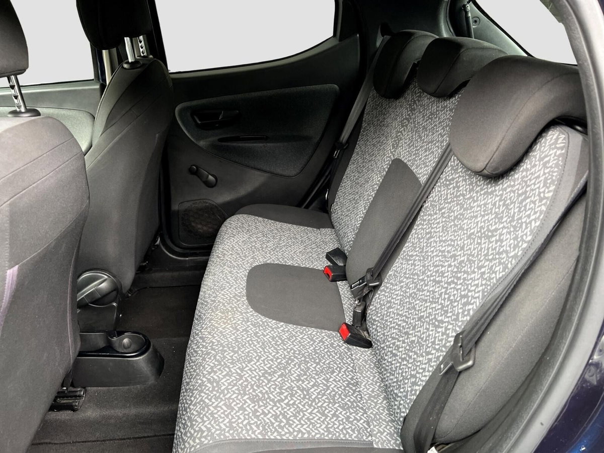 Lancia Ypsilon 1.2 69 CV 5 porte Elefantino Blu (11)