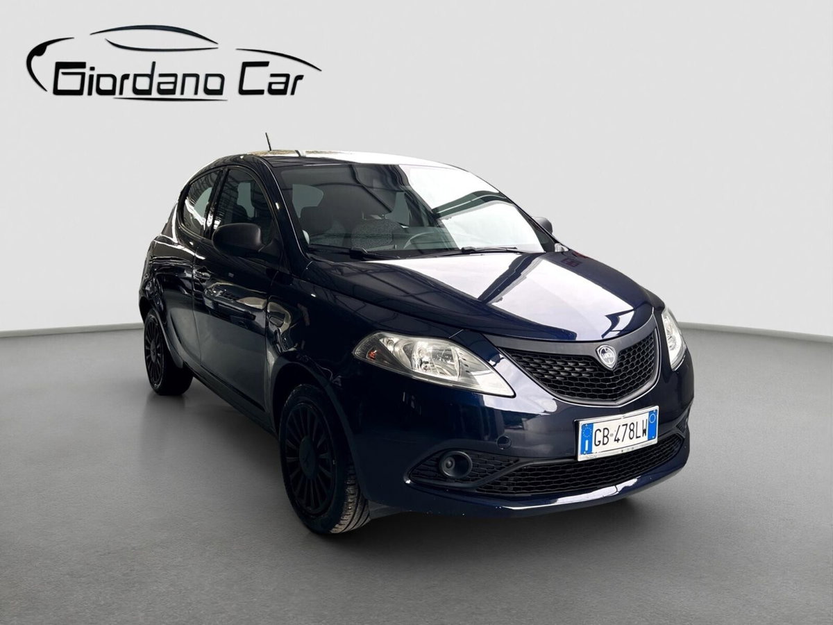Lancia Ypsilon 1.2 69 CV 5 porte Elefantino Blu (3)