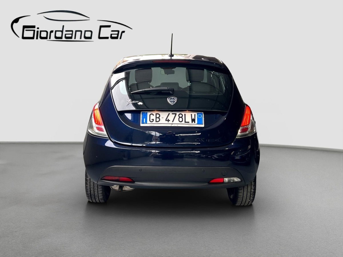 Lancia Ypsilon 1.2 69 CV 5 porte Elefantino Blu (6)