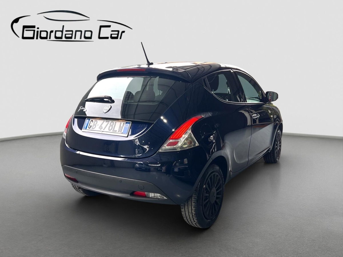 Lancia Ypsilon 1.2 69 CV 5 porte Elefantino Blu (7)