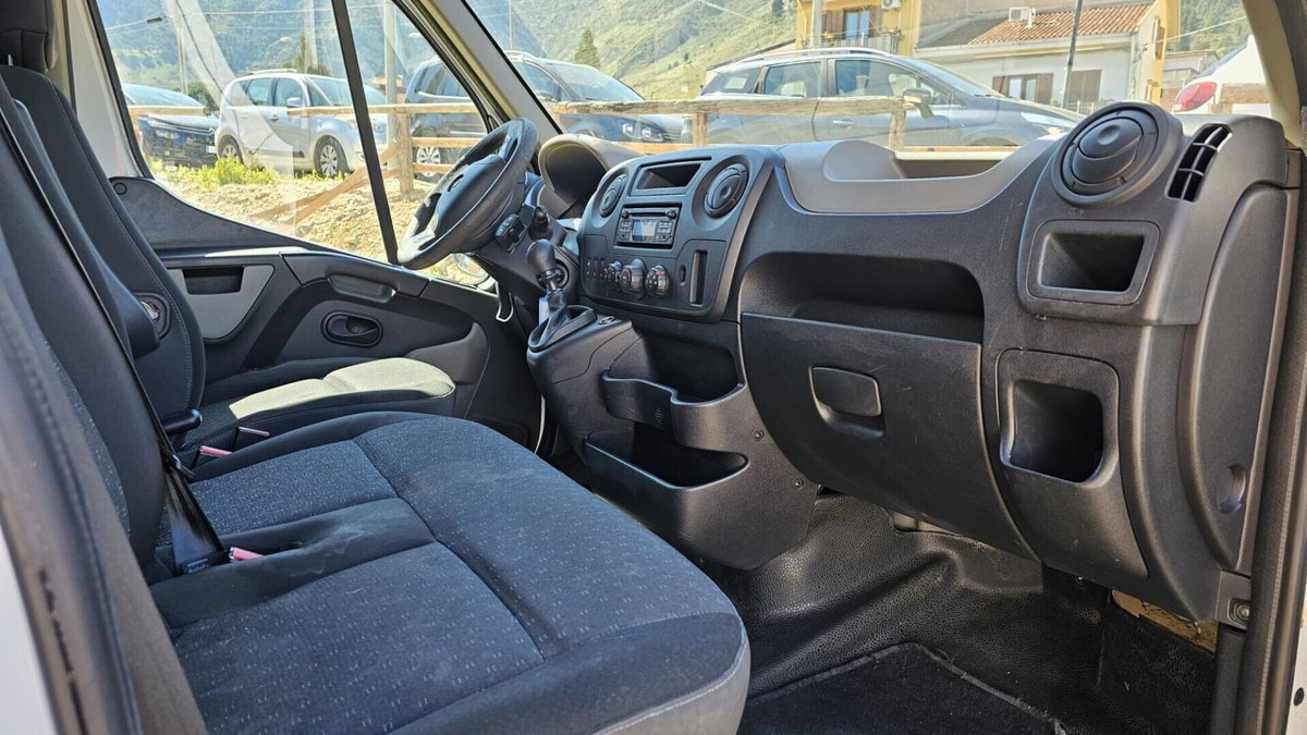 Opel Movano Furgone 35 2.3 CDTI 145CV S&S PC-TN FWD Furgone (5)