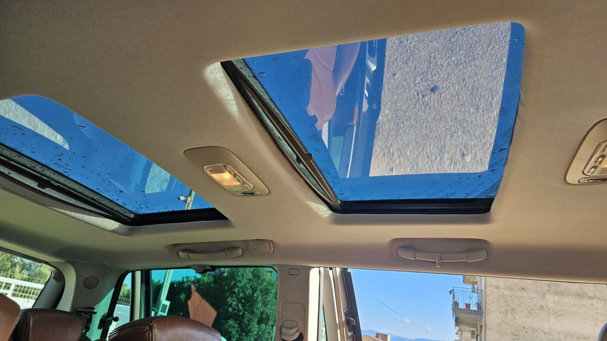 Lancia Phedra MJT Limited Edition (11)