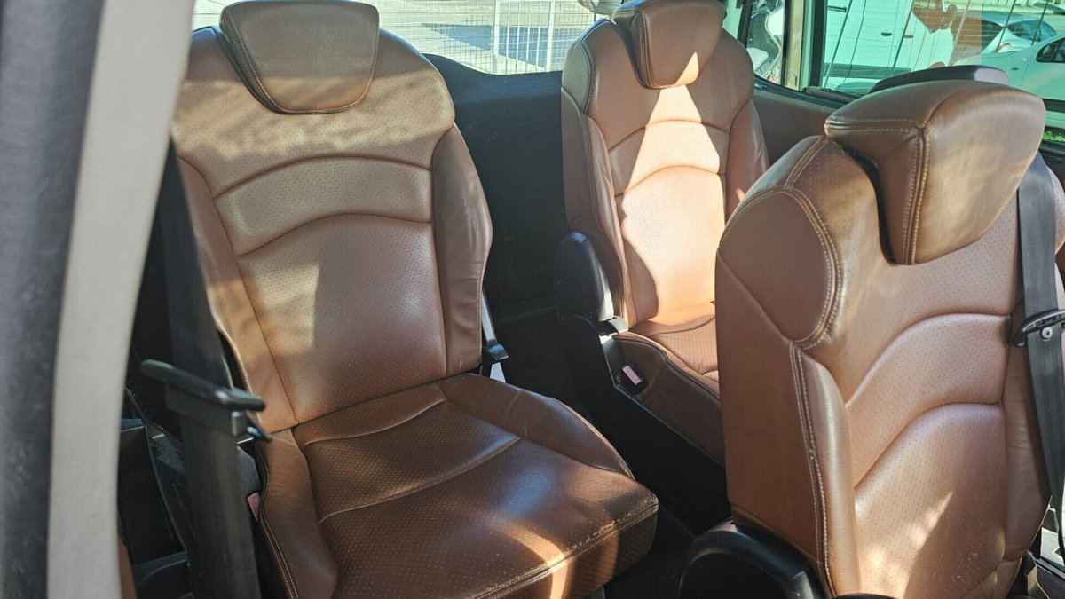 Lancia Phedra MJT Limited Edition (14)