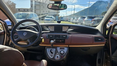 Lancia Phedra MJT Limited Edition (5)
