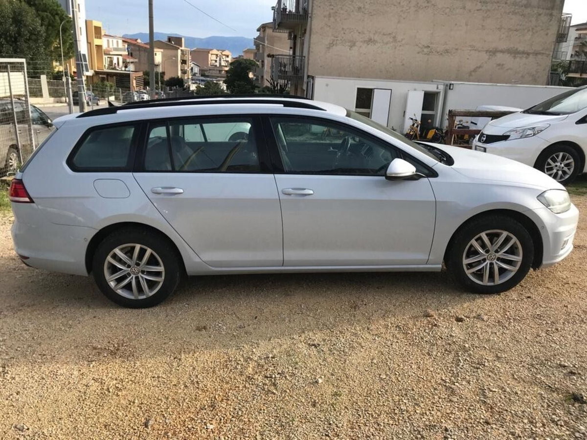 Volkswagen Golf Variant 1.6 TDI 115 CV Business BlueMotion Technology (4)
