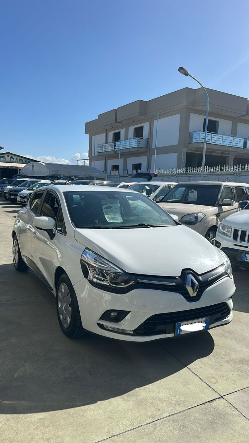 Renault Clio TCe 12V 90 CV GPL 5 porte Moschino Intens