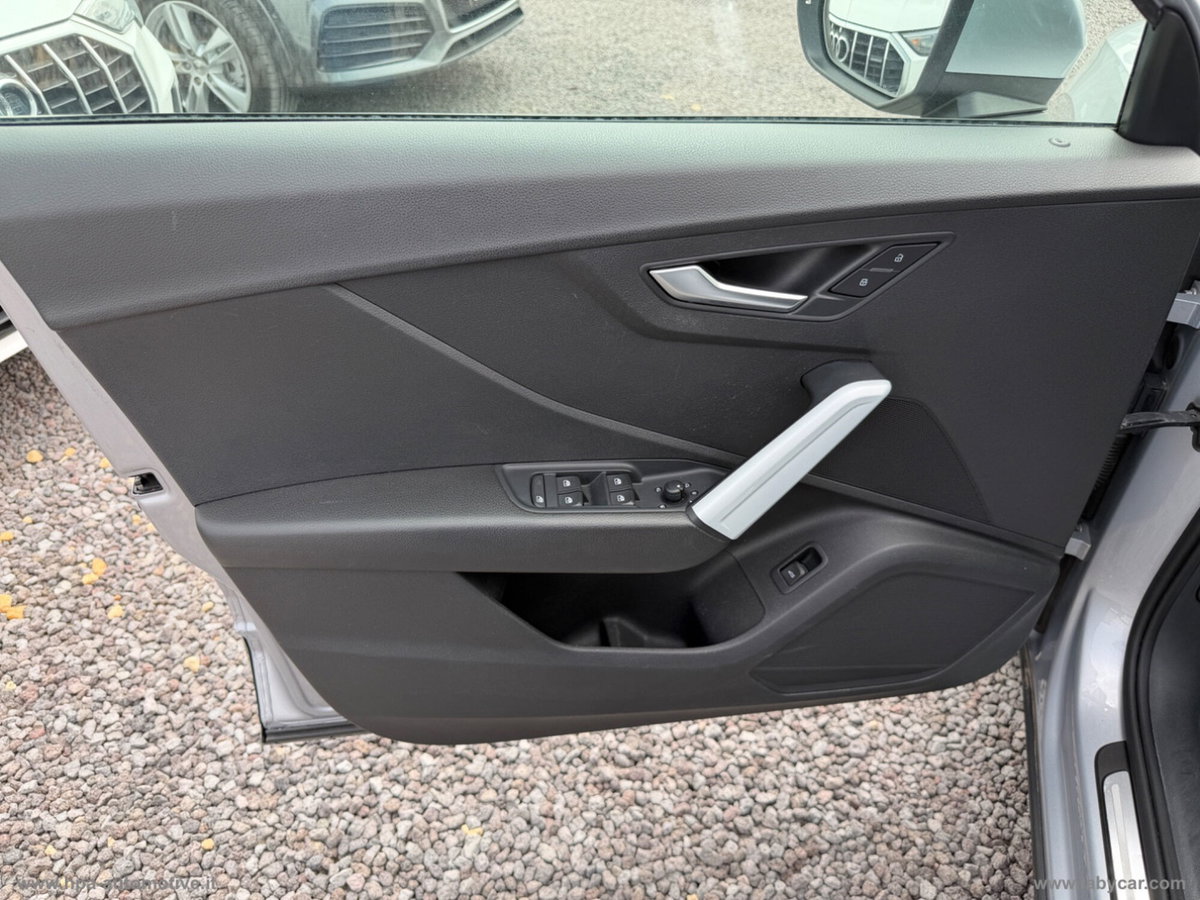 Audi Q2 Q2 35 TDI (18)