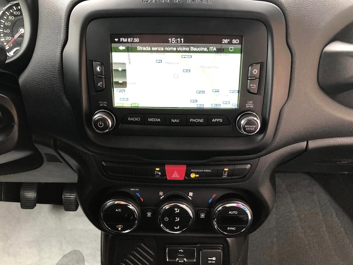 Jeep Renegade 1.6 Mjt 120 CV Limited (12)