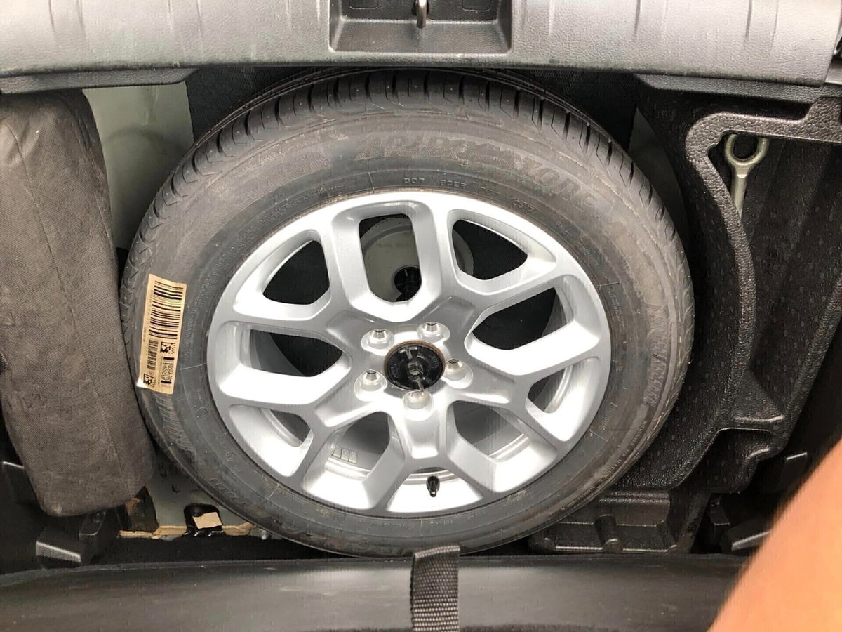 Jeep Renegade 1.6 Mjt 120 CV Limited (15)