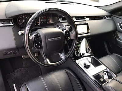 Land Rover Range Rover Velar 2.0D I4 180 CV (11)