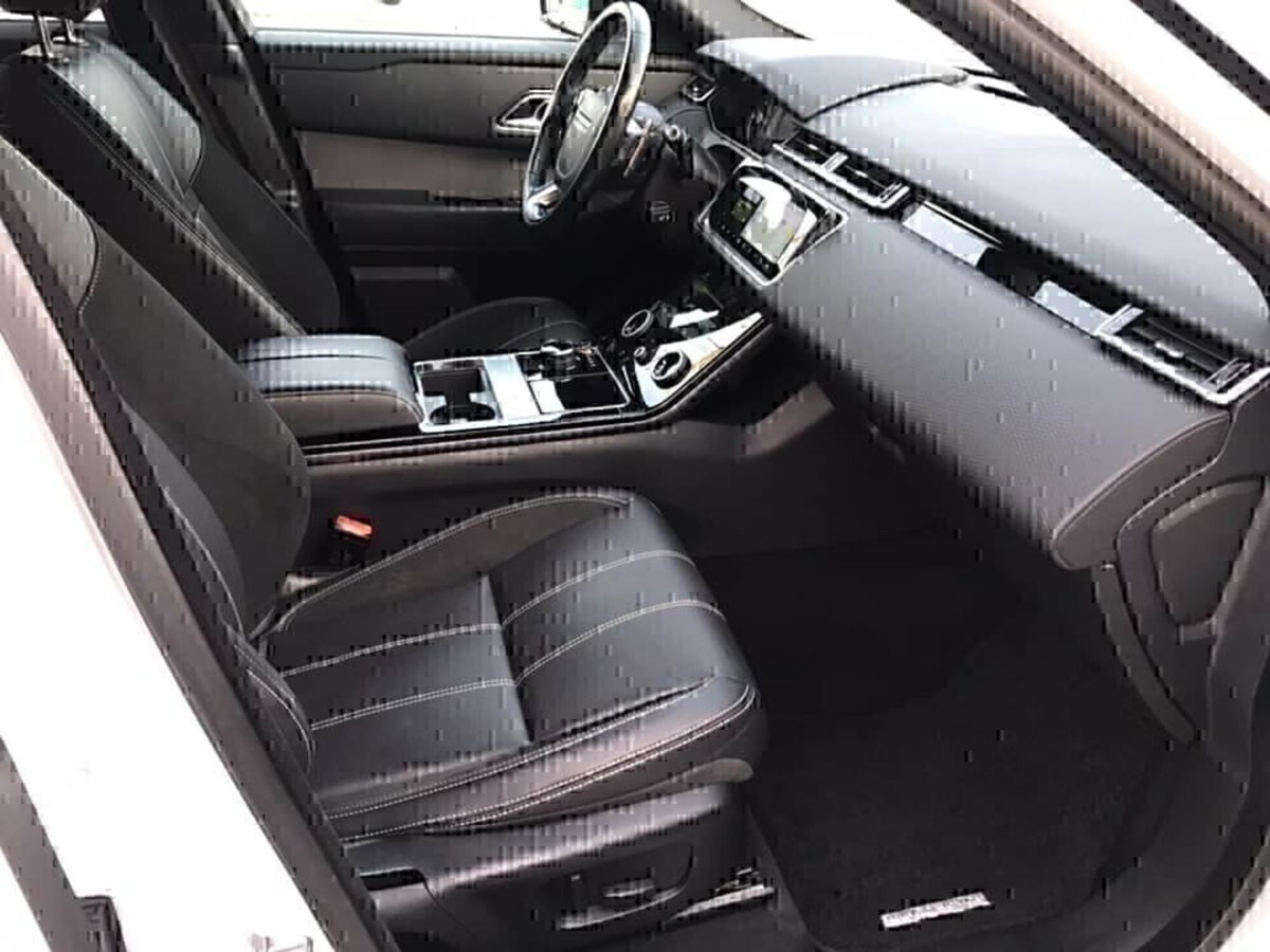 Land Rover Range Rover Velar 2.0D I4 180 CV (16)