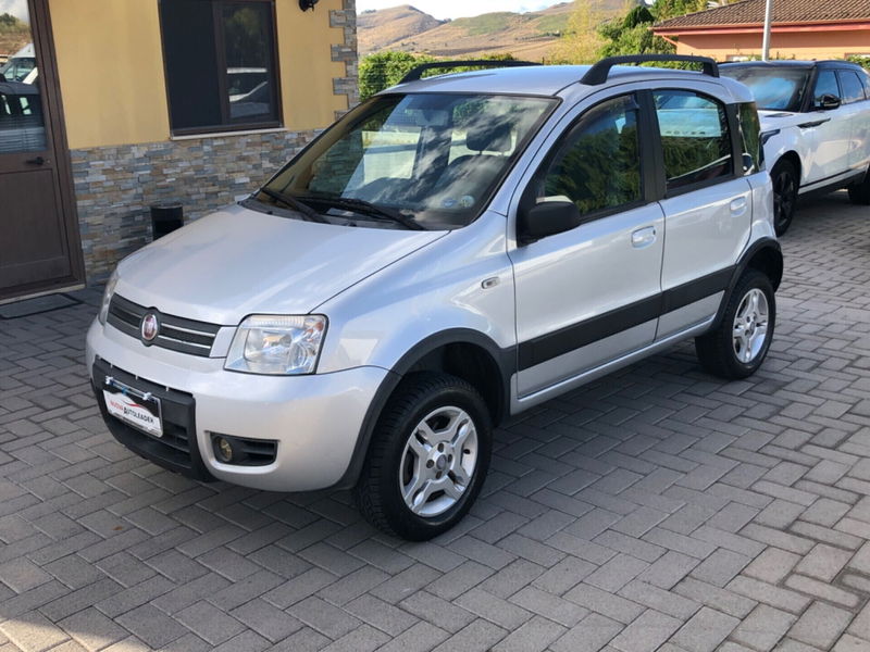 Fiat Panda 1.3 MJT 16V DPF 4x4 Climbing