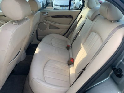 Jaguar X-Type 3.0 V6 24V cat Executive (10)