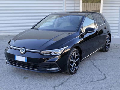 Volkswagen Golf Variant 2.0 TDI SCR DSG Style usata