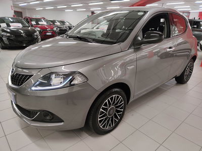 Lancia Ypsilon 1.0 FireFly 5 porte S&S Hybrid Gold Plus usata
