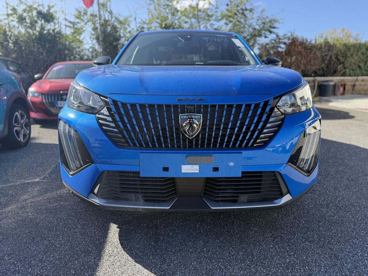 Peugeot 2008 1.2 hybrid Allure 145cv e-dcs6 (3)