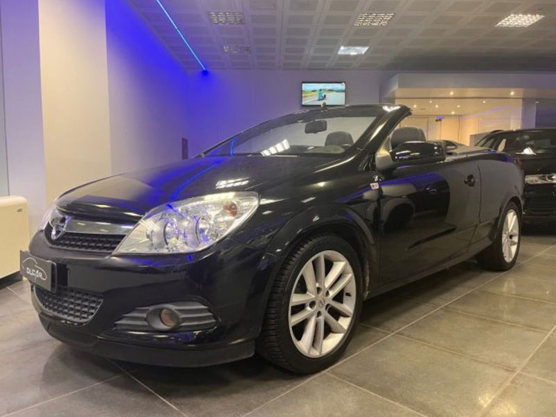 Opel Astra Cabrio TwinTop 1.6 16V VVT Cosmo