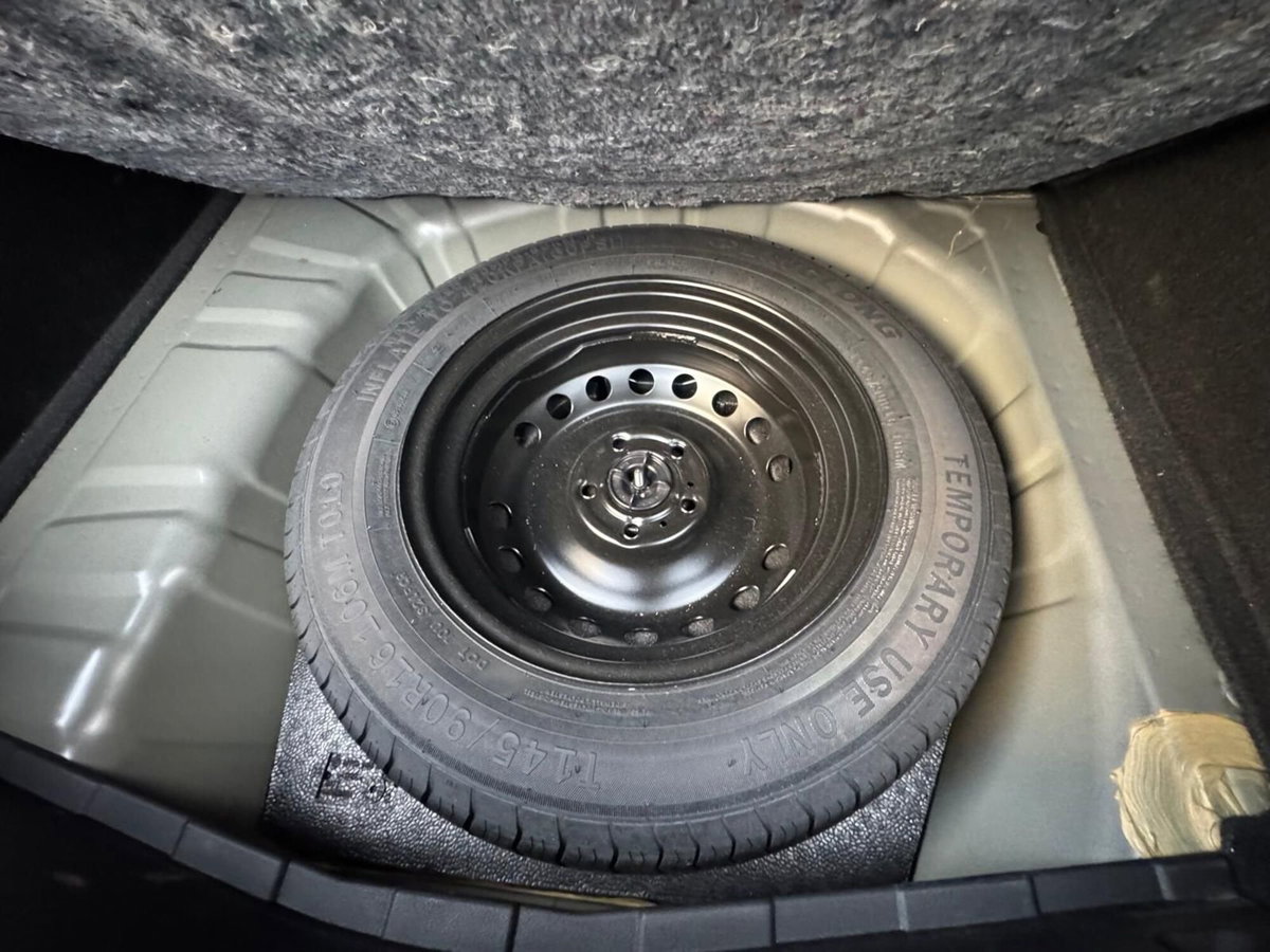 Nissan Juke 1.0 dig-t N-Connecta 114cv (9)